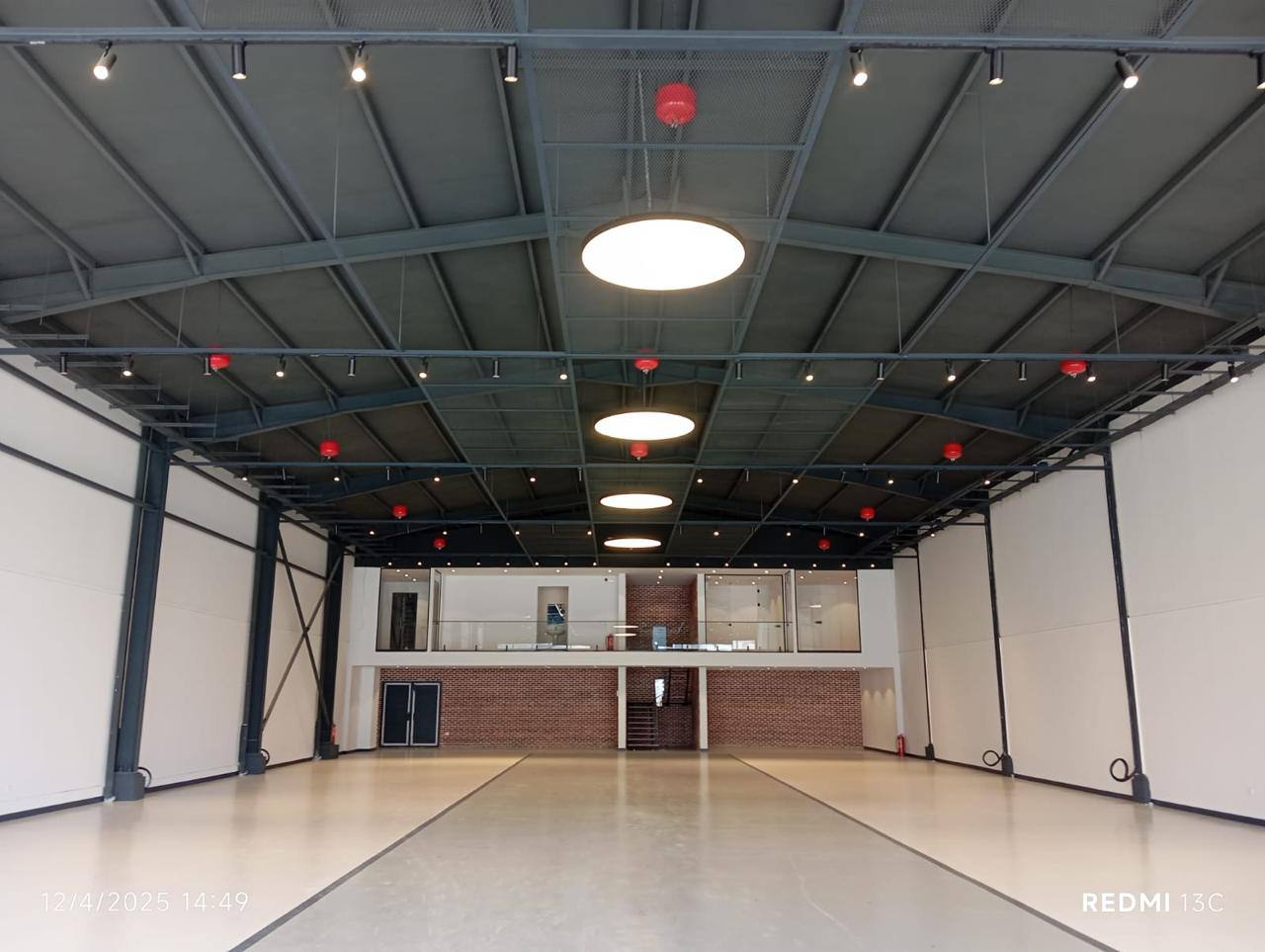 26 Car Showrooms, Industrial Zone